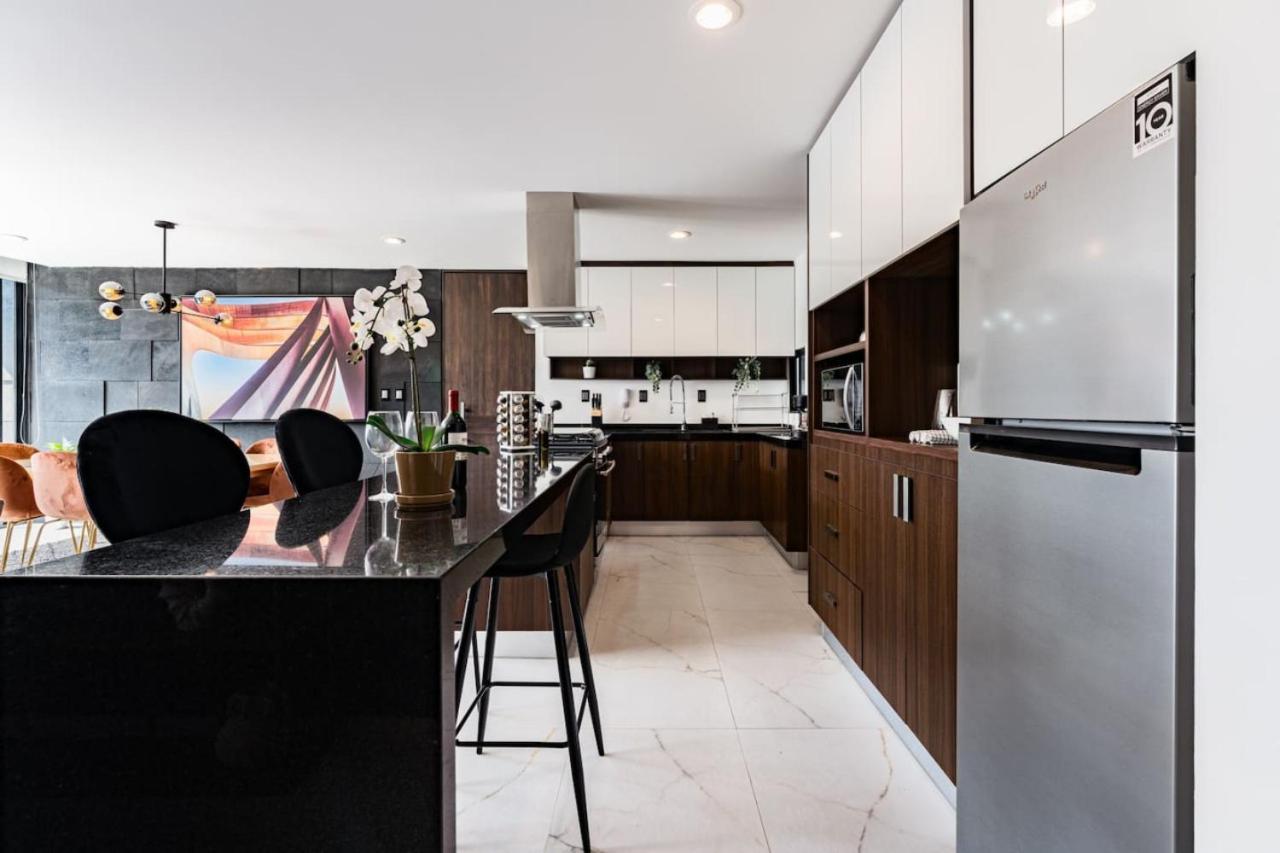 Two Luxurious With Private Balconies Apartment Mexico City