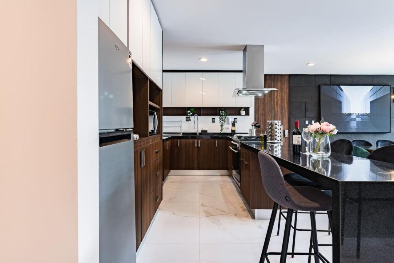 Two Luxurious With Private Balconies Apartment
