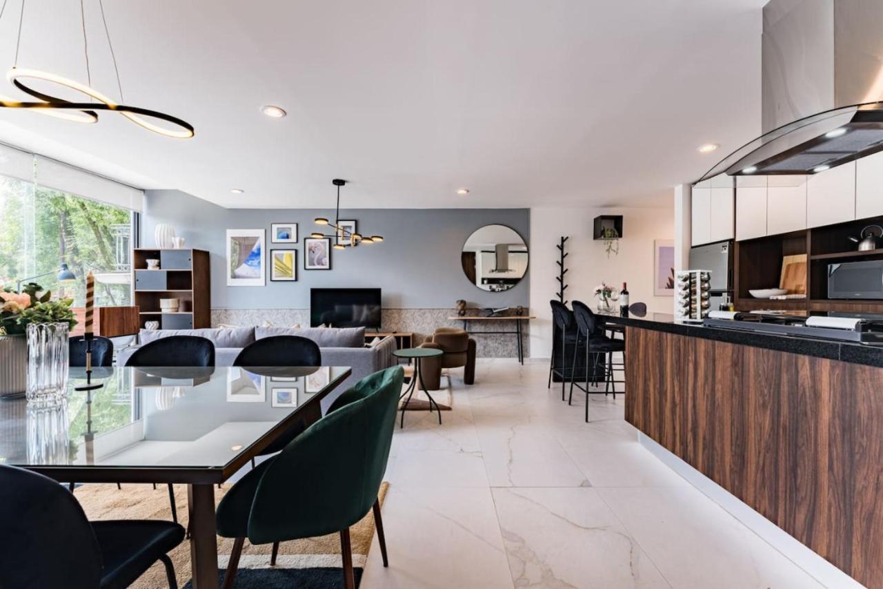 Appartamento Two Luxurious With Private Balconies